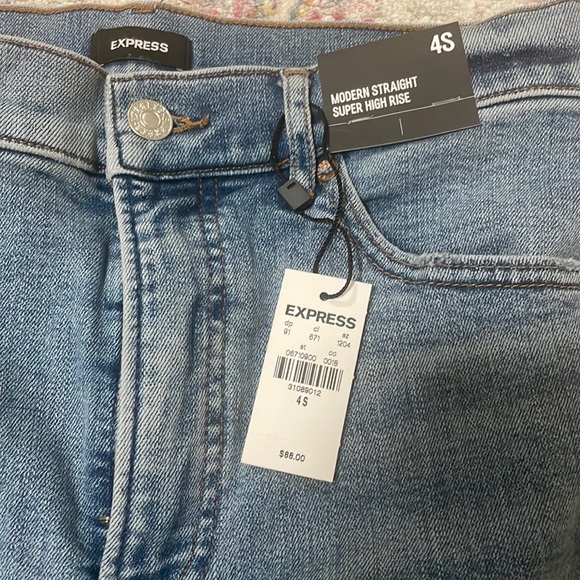 Modern straight super high rise medium wash Express jeans - Picture 7 of 7